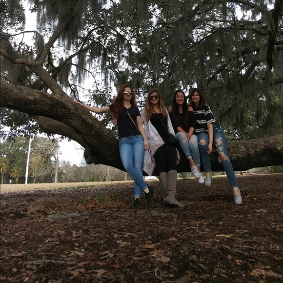 Meet your Posher, Abby - Picture 4 of 7